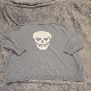 Skull Cashmere Gray Sweater with Cream Skull Motif Size L!